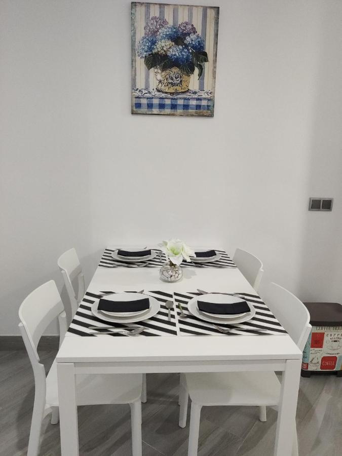 Apartamentos Gran Plaza De נרחה מראה חיצוני תמונה