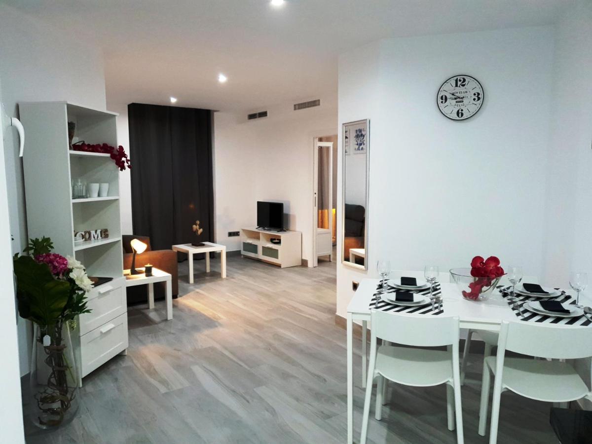 Apartamentos Gran Plaza De נרחה מראה חיצוני תמונה