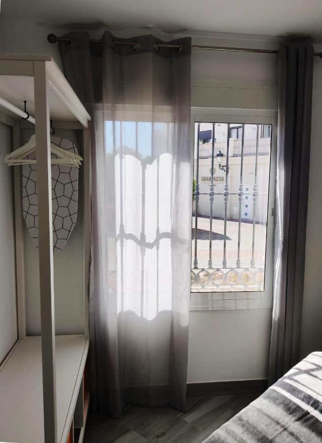 Apartamentos Gran Plaza De נרחה מראה חיצוני תמונה